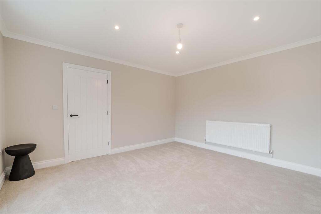 Living Room-2.jpg