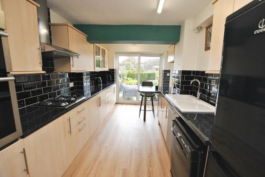 Kitchen1_edited