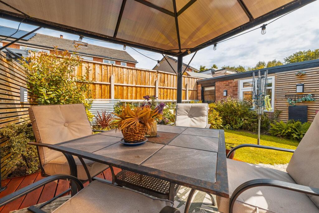 4 Bushell Close-16.jpg