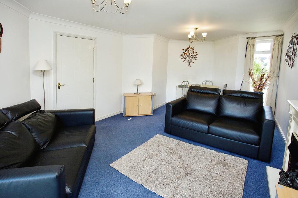 Lounge Room (2)