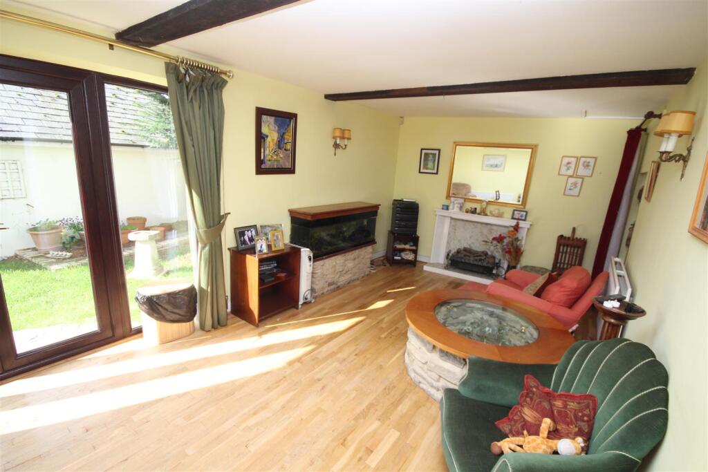 sun room.JPG
