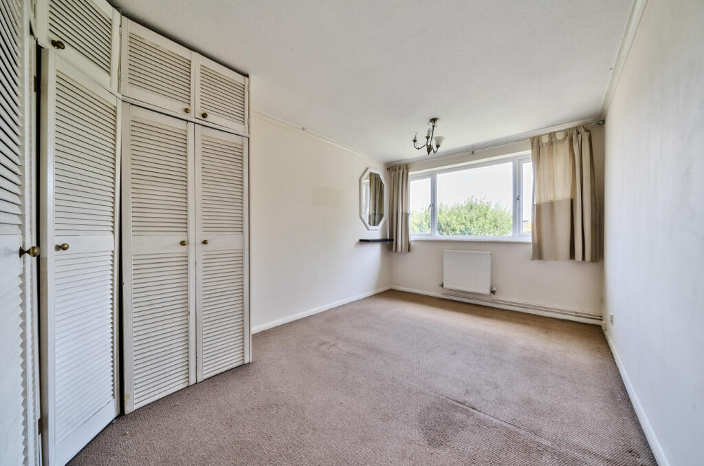 1305181-4-6842f5c...