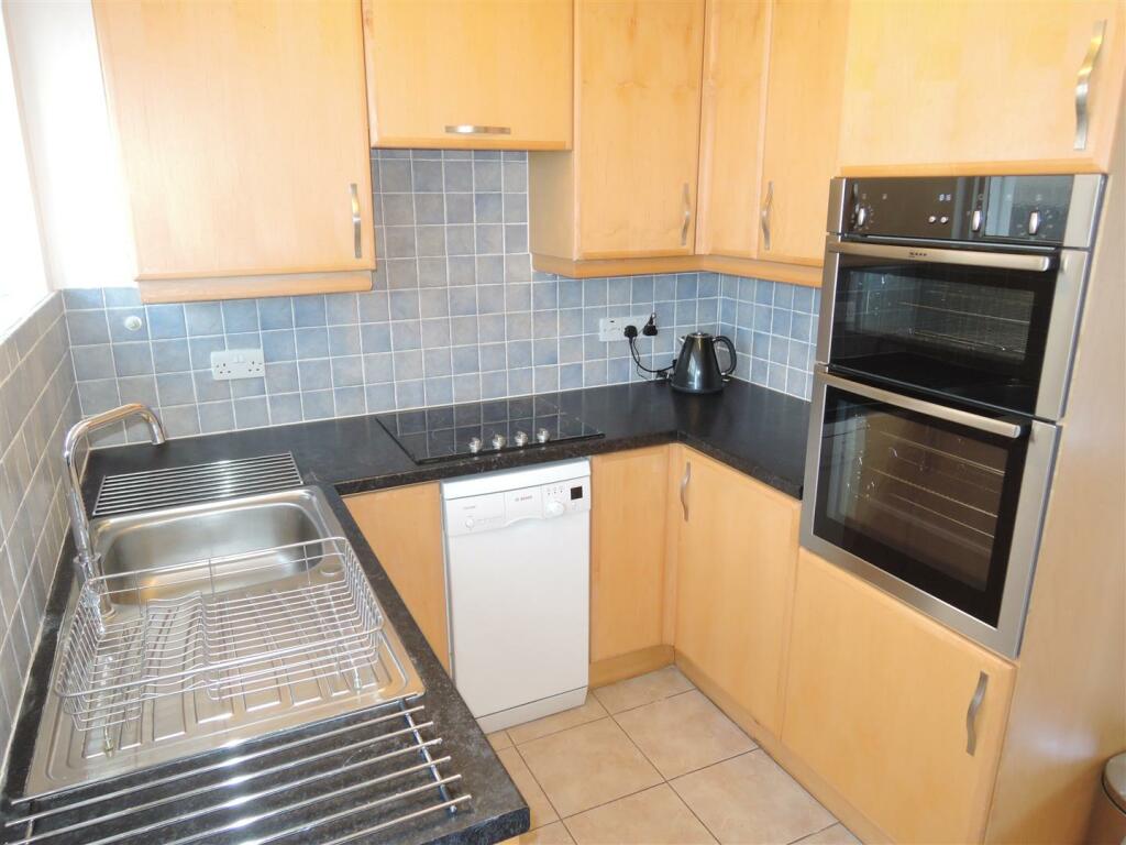 Kitchen:
