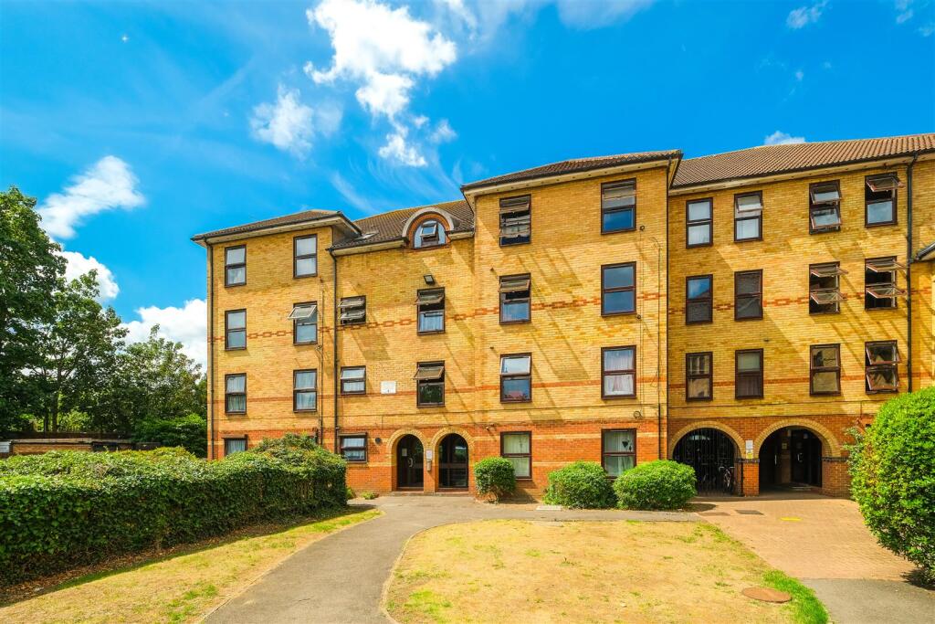 61 Latchingdon court-15.jpg