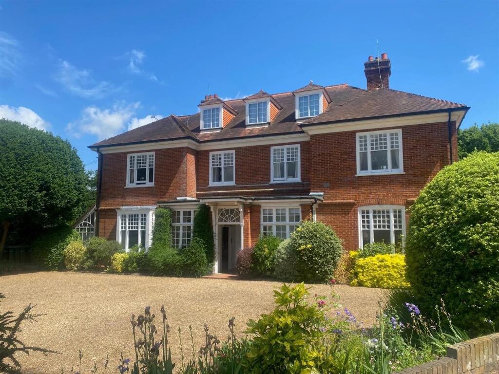 hawkwood house front.jpg