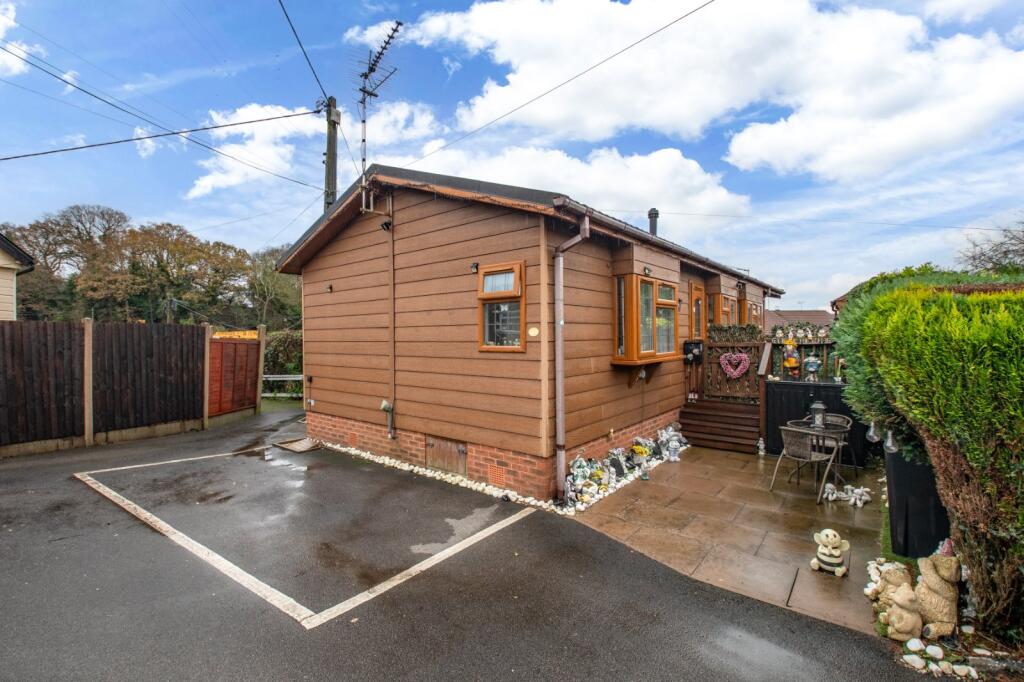 The Glen, Linthurst Newtown, Blackwell, Bromsgrove, B60