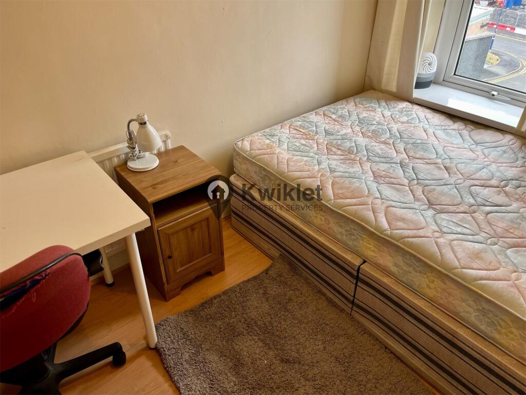 eZy Watermark_04-09-2022_10-32-48pm