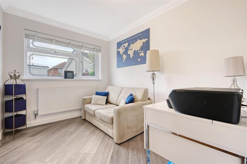 Study/Additional Bedroom