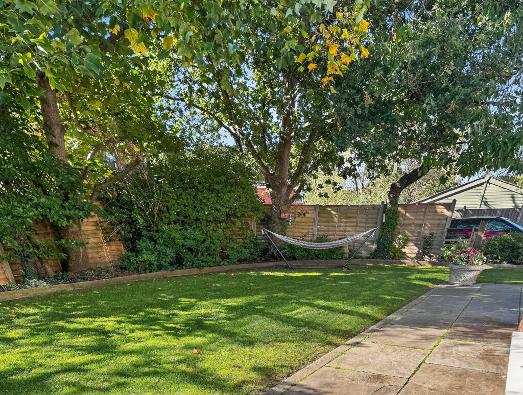 Beautiful Enclosed Private Garden