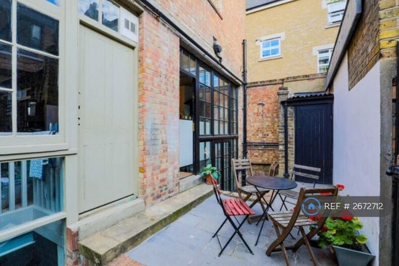 Private, Sheltered Patio