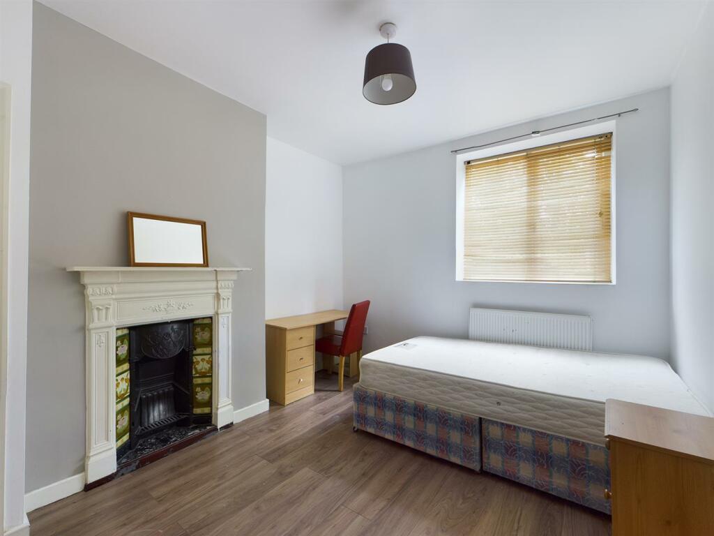 CAM00148P1-PR0062-STILL09.jpg