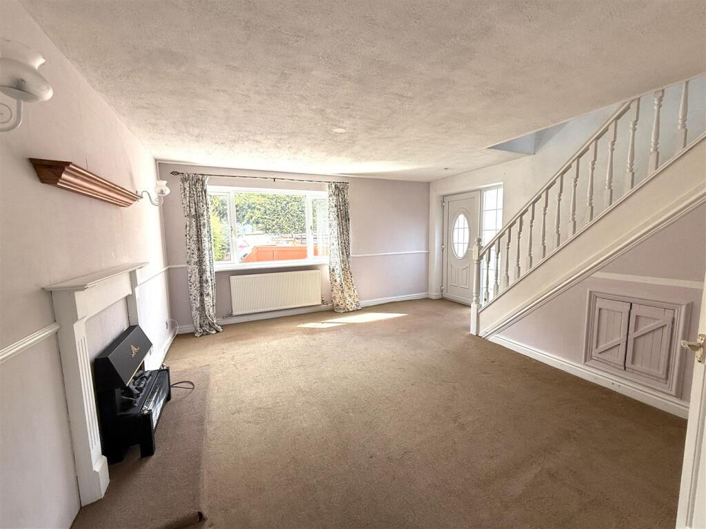 9 lanehead lounge 2.jpeg