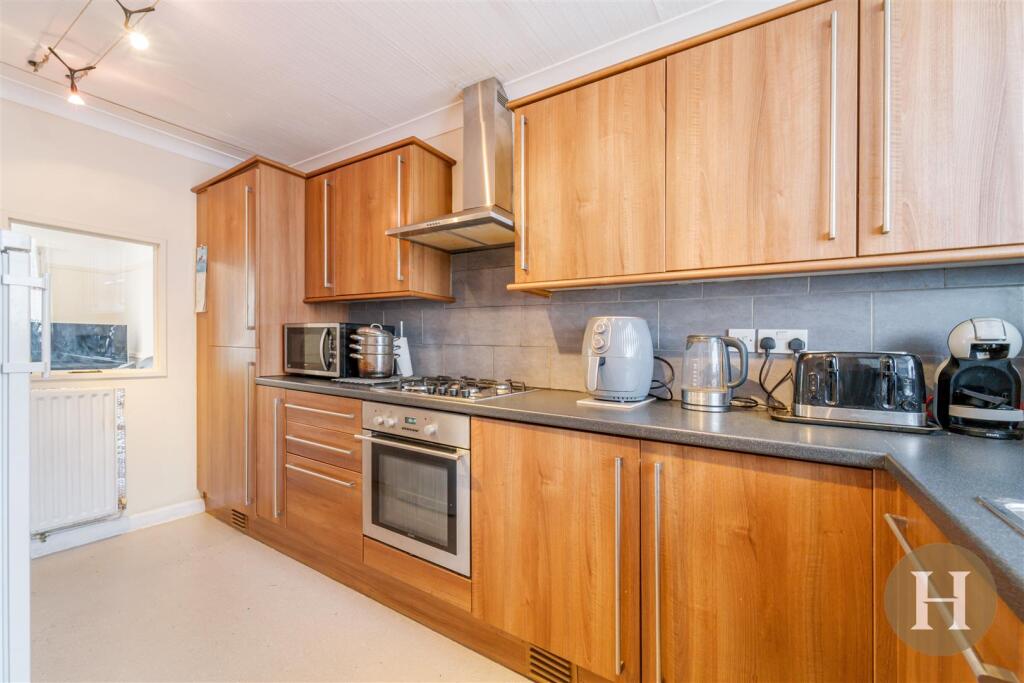 Hadleigh Estate Agents-1.jpg