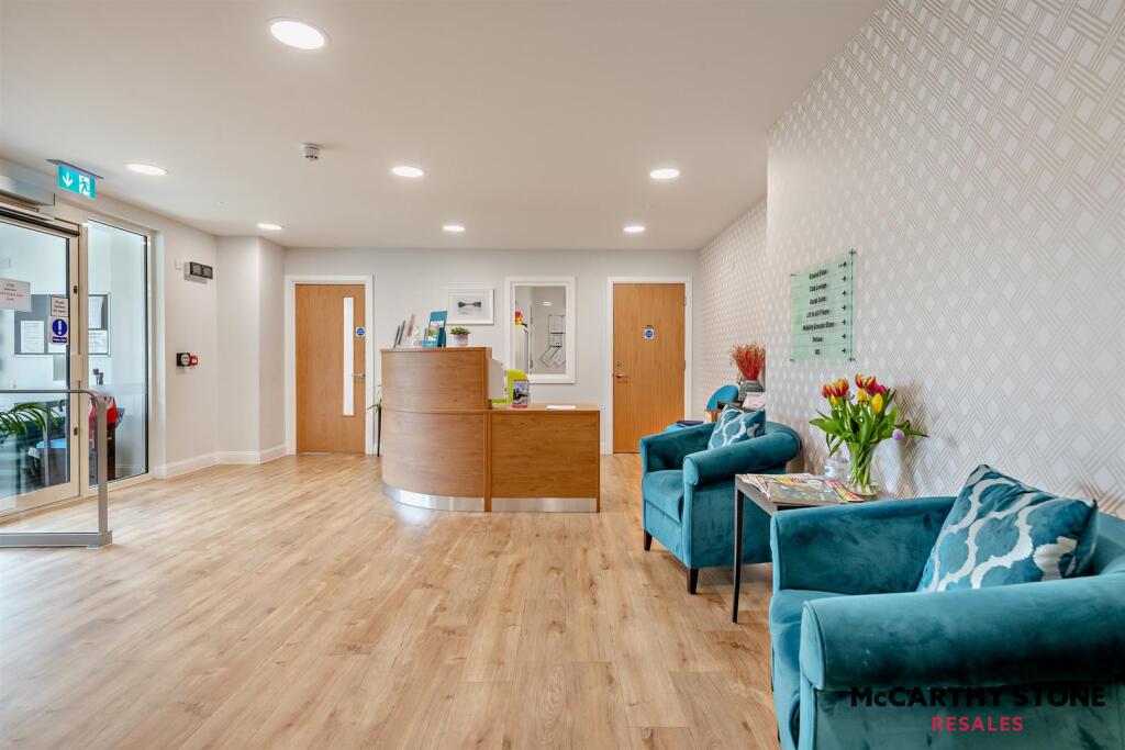 8587963-interior20-800.jpg