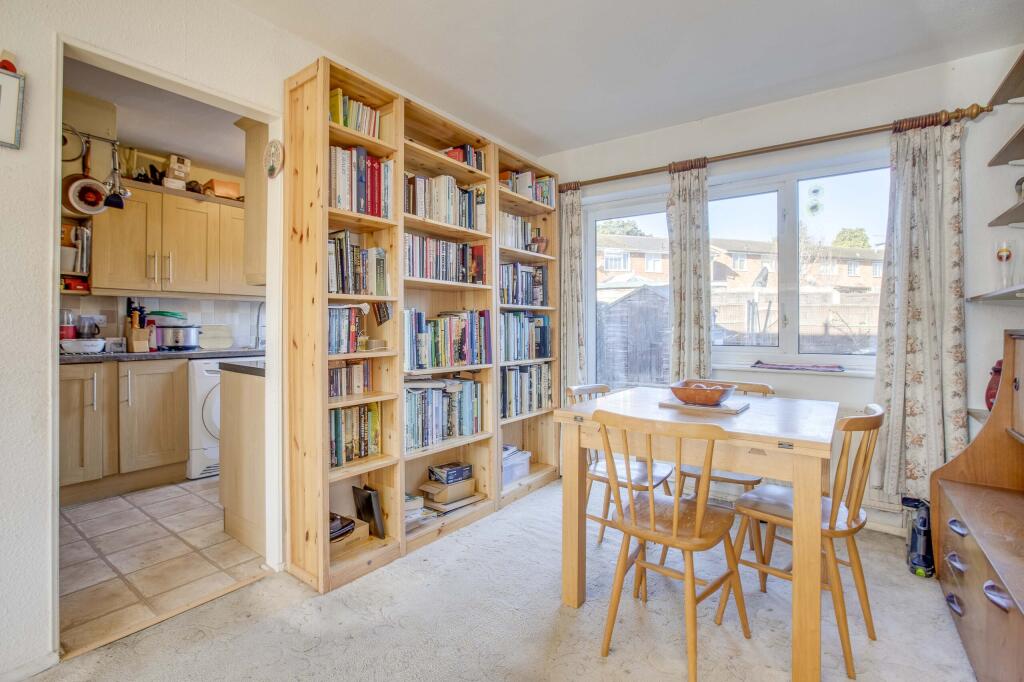 39 Lexington Ave, Maidenhead, SL6 4HL (LOW RES)-6