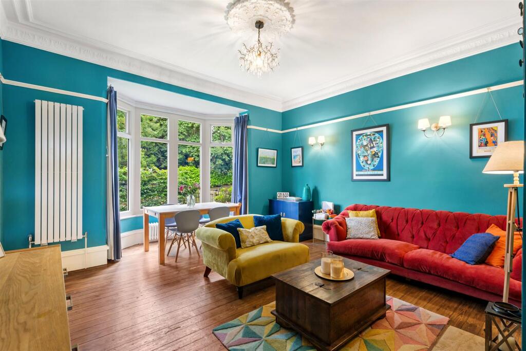 Living Room 2.jpg