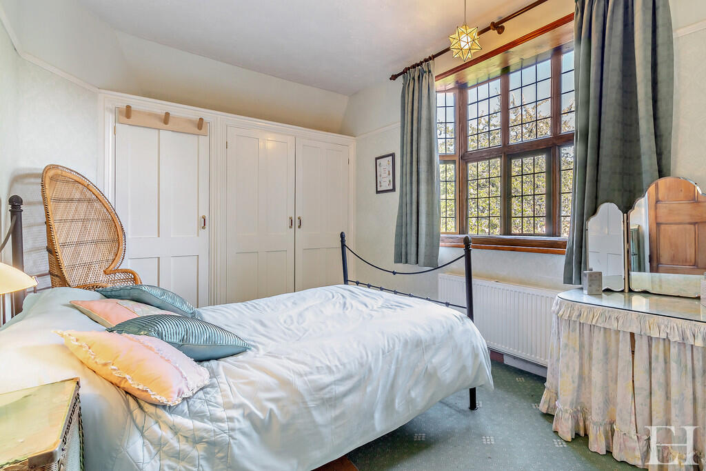 8646346-interiorW...