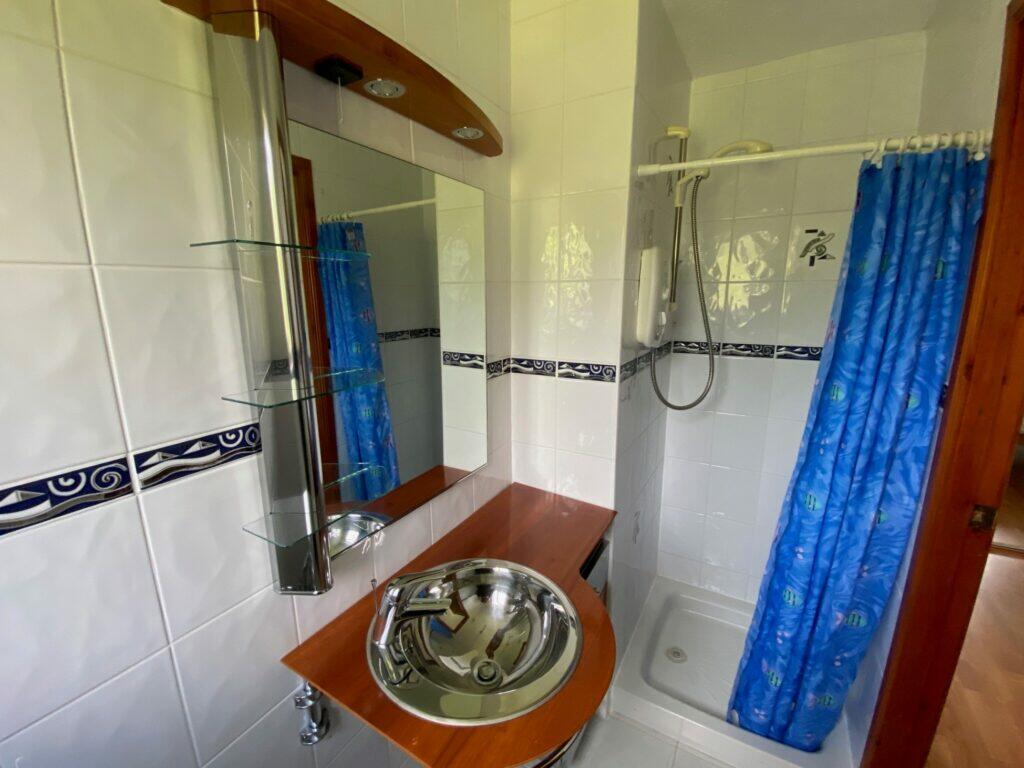 MASTER EN-SUITE