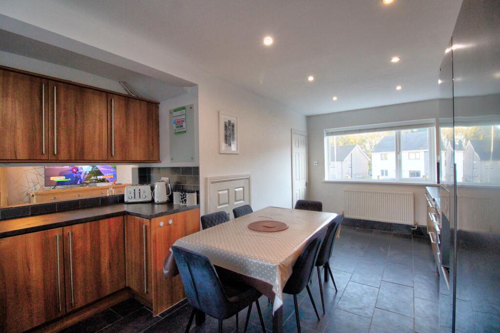 IMG_7208_09_10_Interior 4