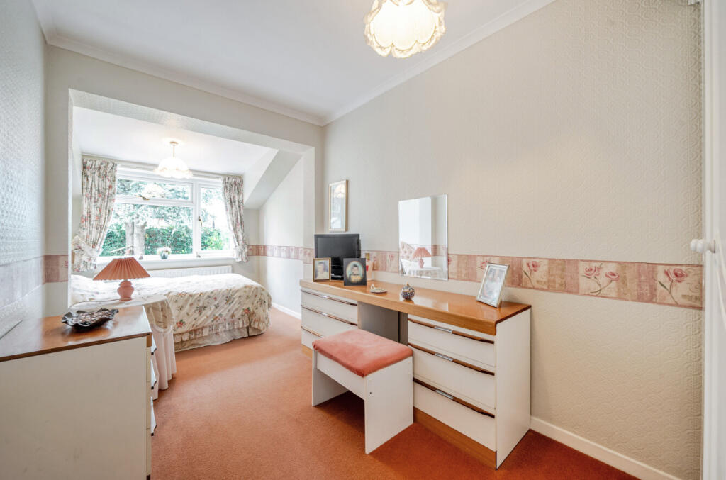 1349619-15-68beb9...