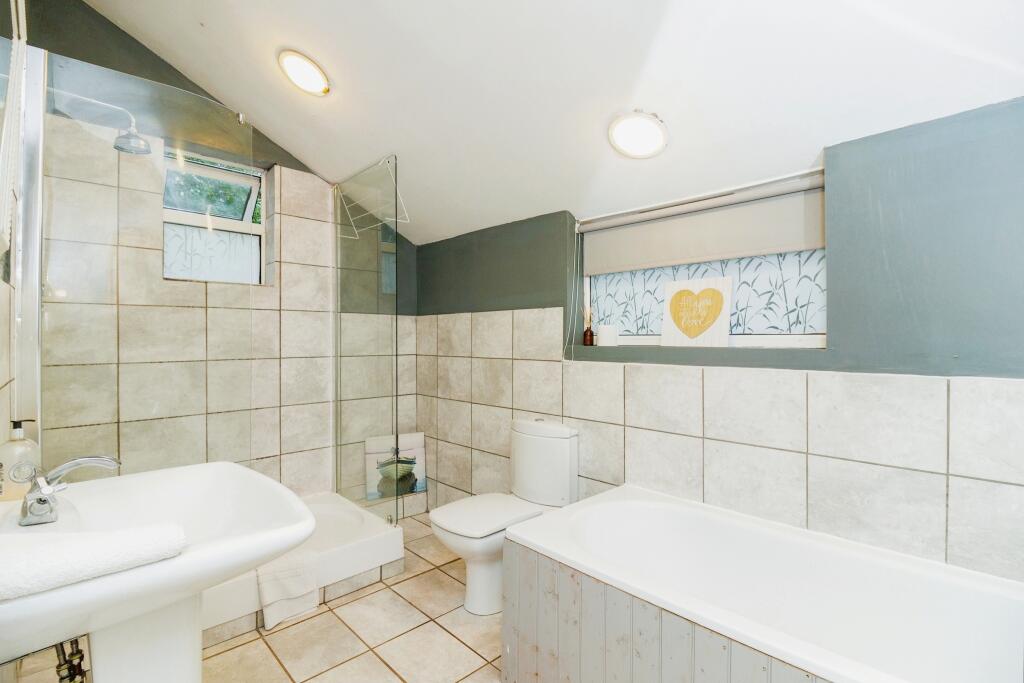 Master En-suite