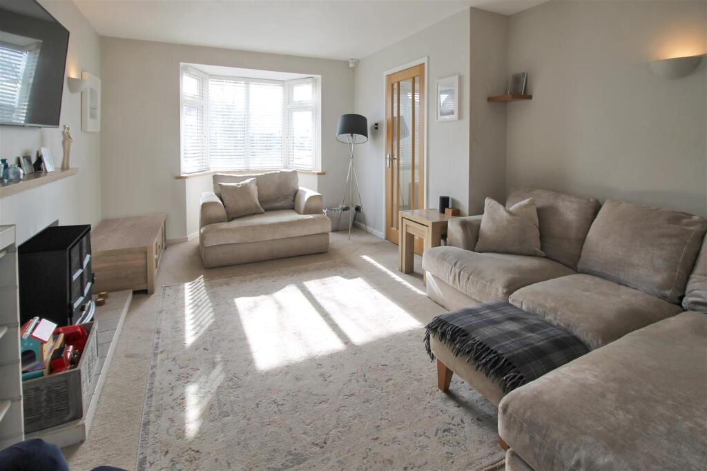 Lounge / Dining Room