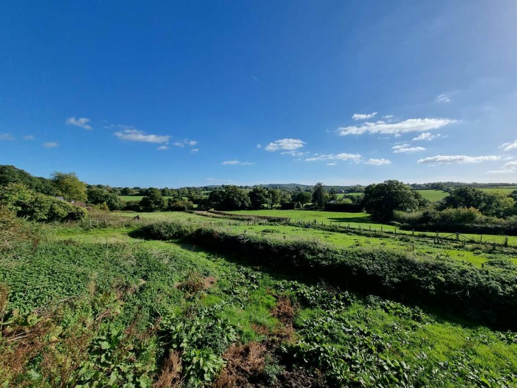 Court Place Farm