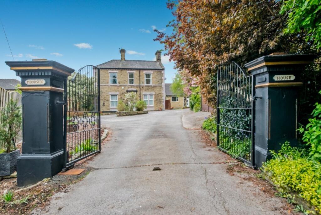 gate posts