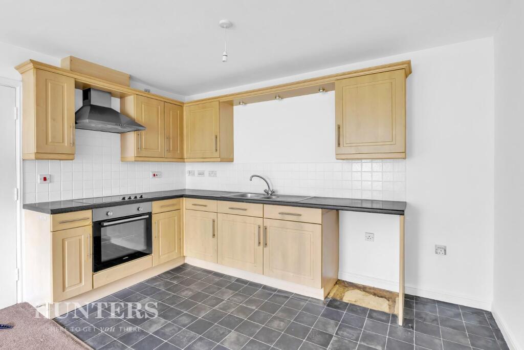 Open plan lounge kitchen diner