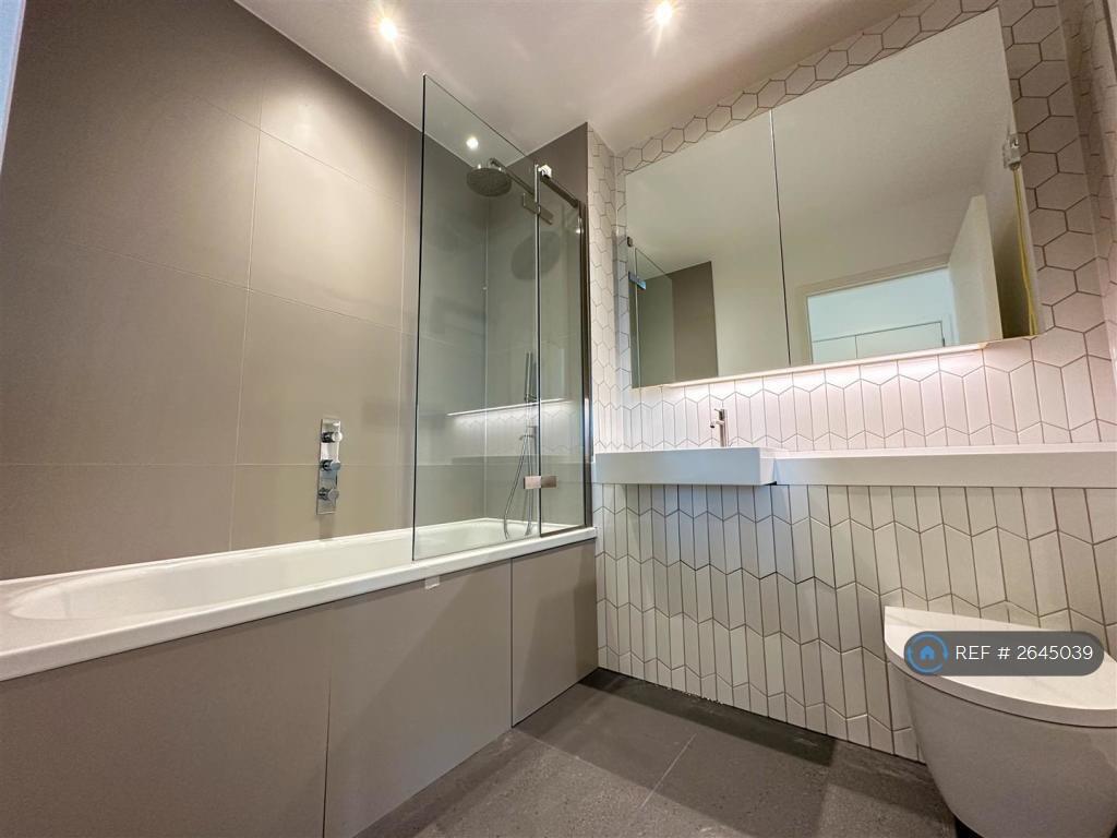 Main Bathroom
