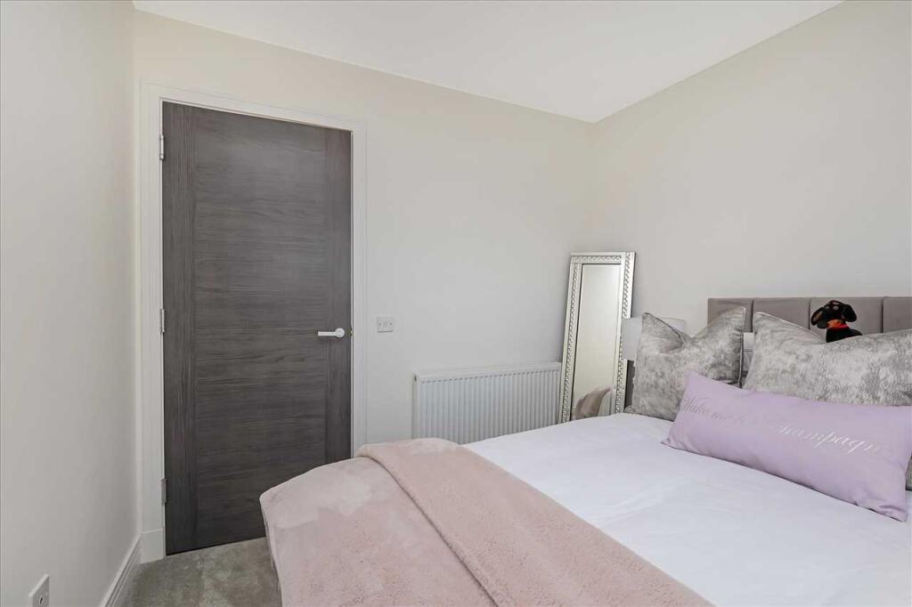 Bedroom Two (1)