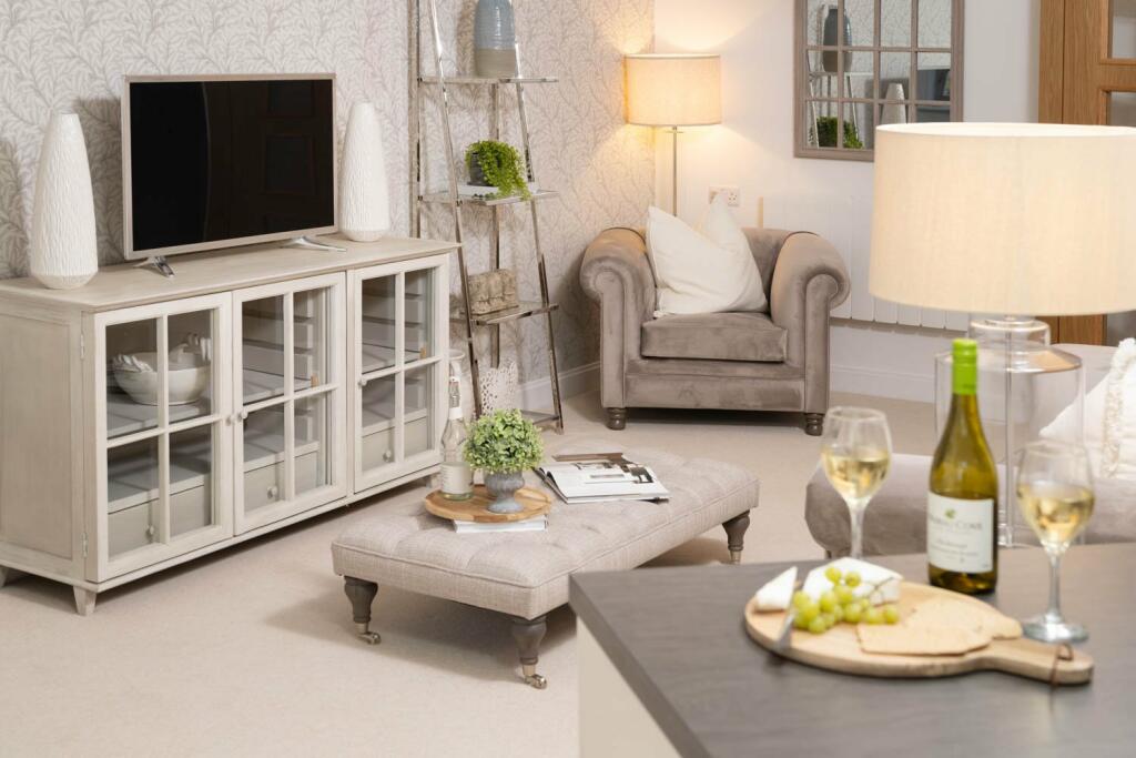 Hawkesbury Place, Stow-on-the-Wold - Typical Living Room