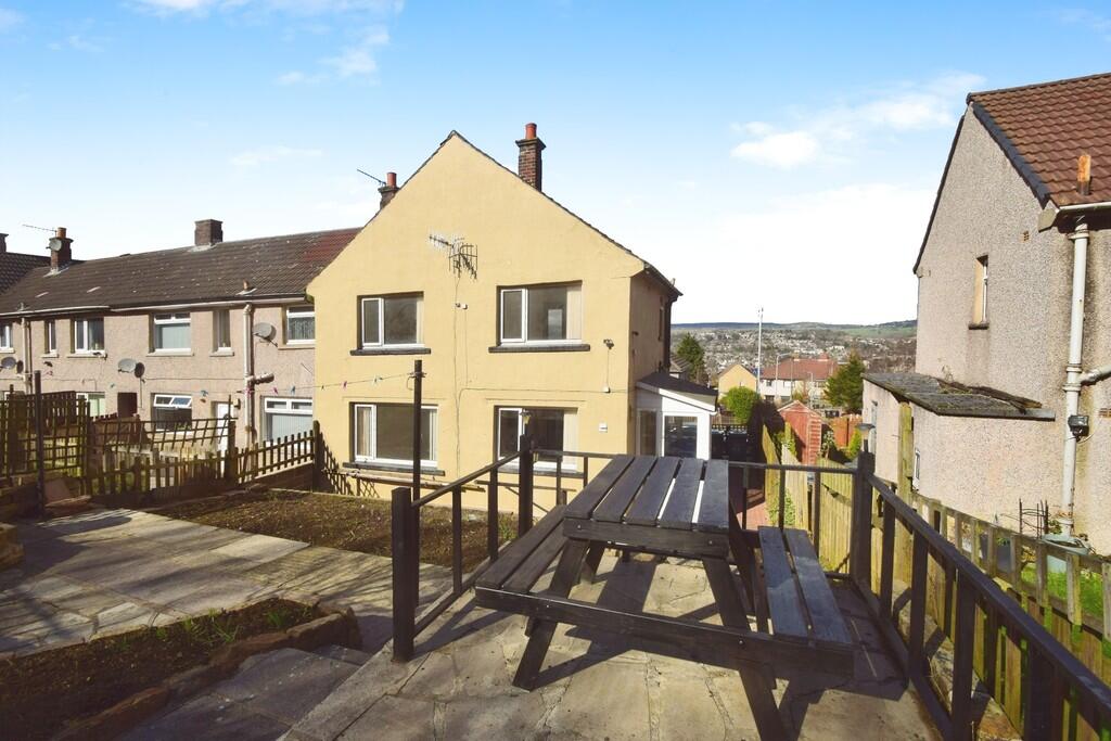 5e1c41ed-Garden 2...