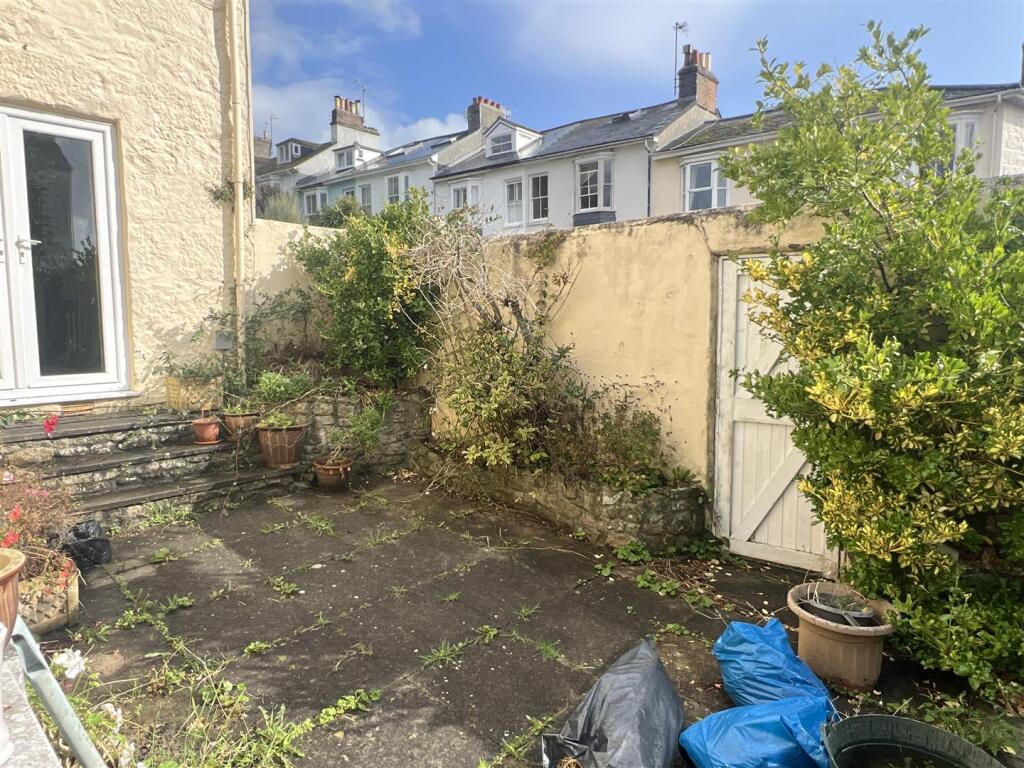 Rear courtyard