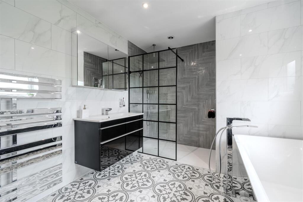 Bathroom-2.jpg