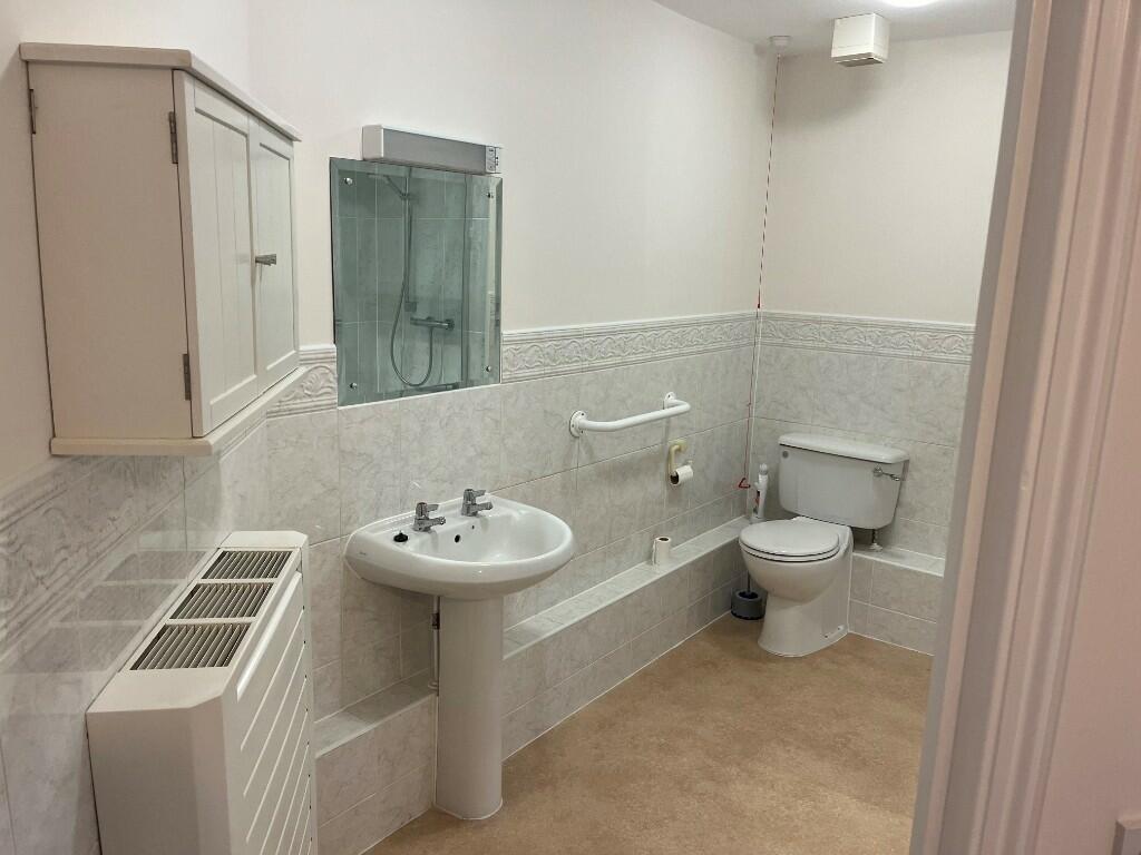 Flat 43