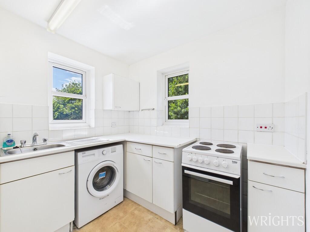 CAM02796G0-PR0469...