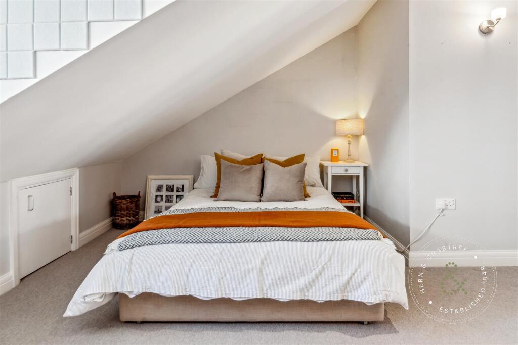 Vicarage-Mews-03.jpg