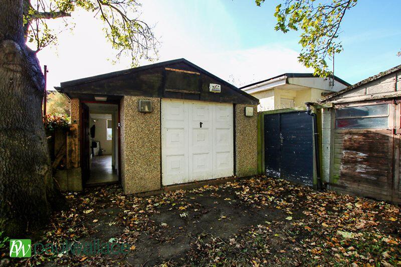 Garage/Outbuilding