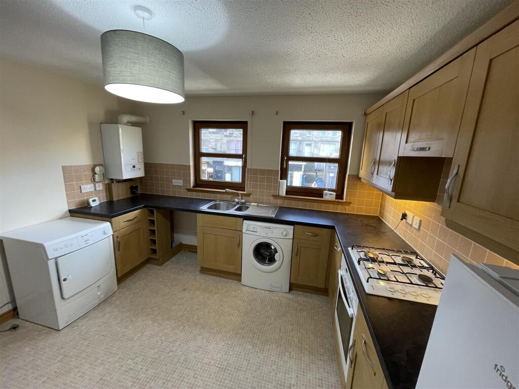kitchen (2).JPG