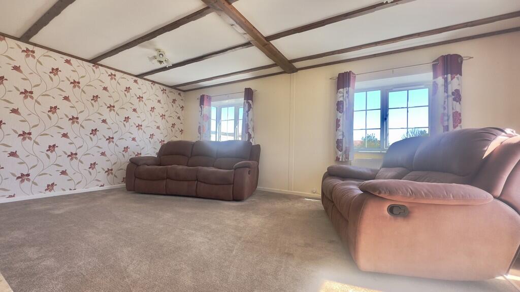 6DCEAE90-0A12-428...