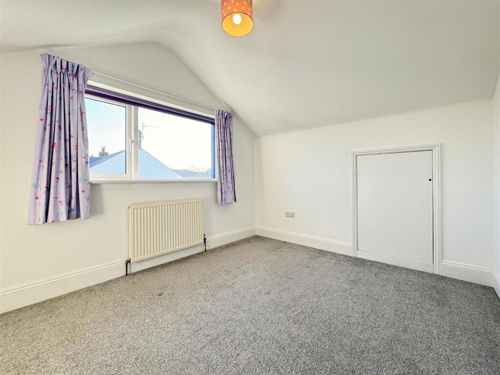 1st Floor Bedroom 5