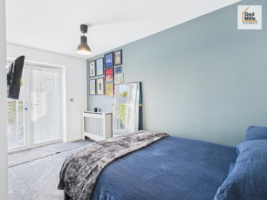 CAM04261G0-PR0038...