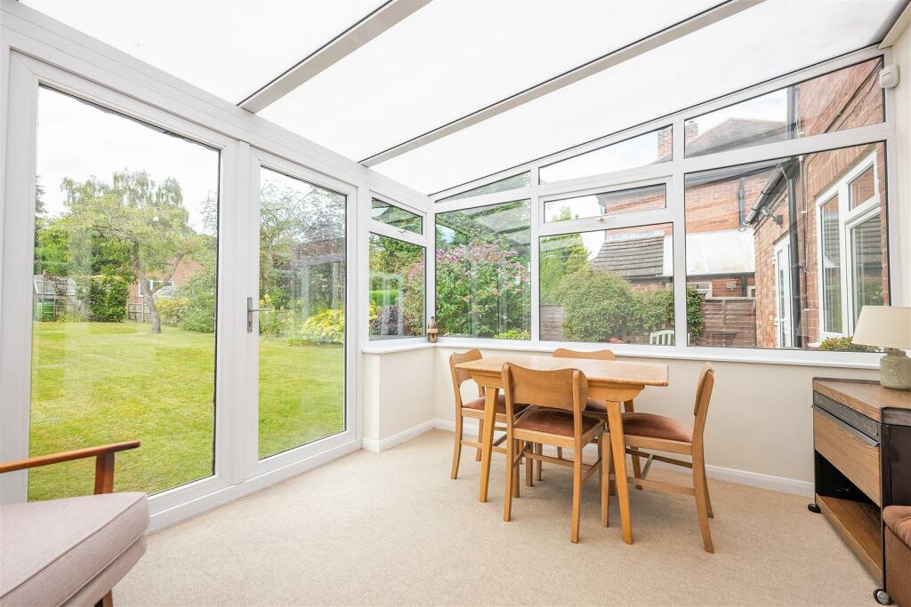 30 Longdale Lane-16.jpg