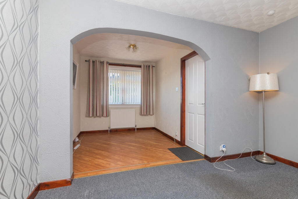 4 glendower way paisley L-22