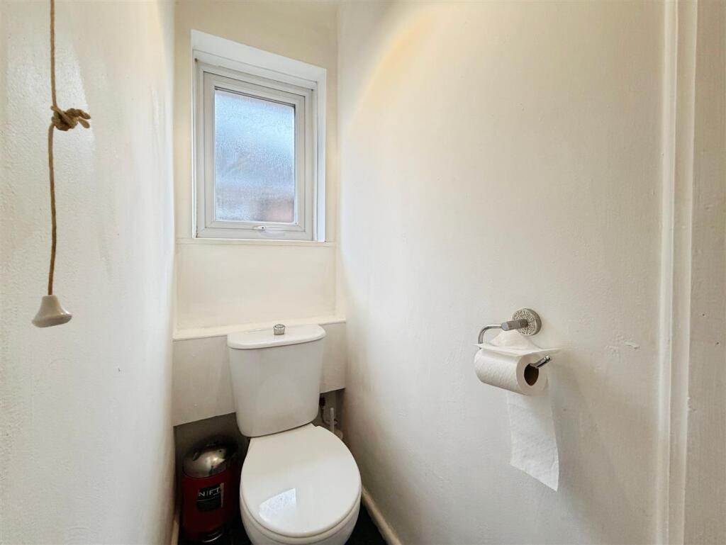 f209247a-4-485E-A2E8-E2D414115583-5845-00000152532