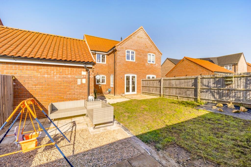 123 Willow Court (Cowbit)-11