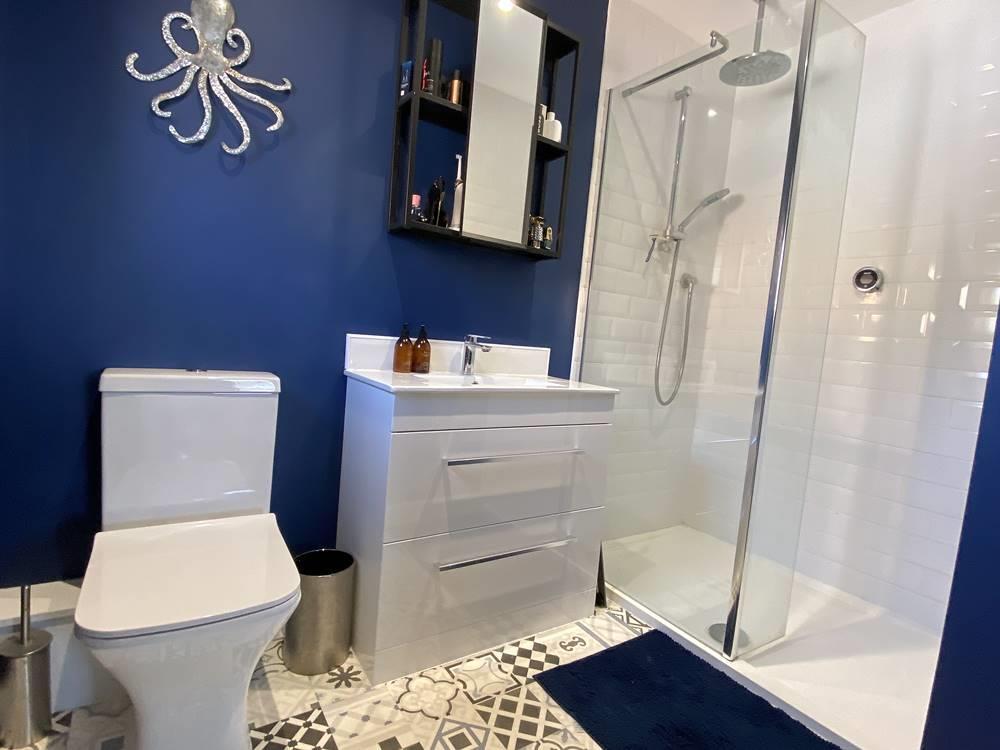 en suite1.jpg