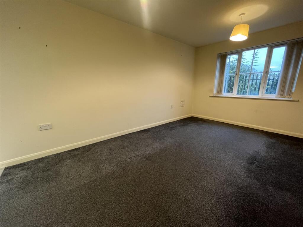 Open Plan Lounge Dining Kitchen