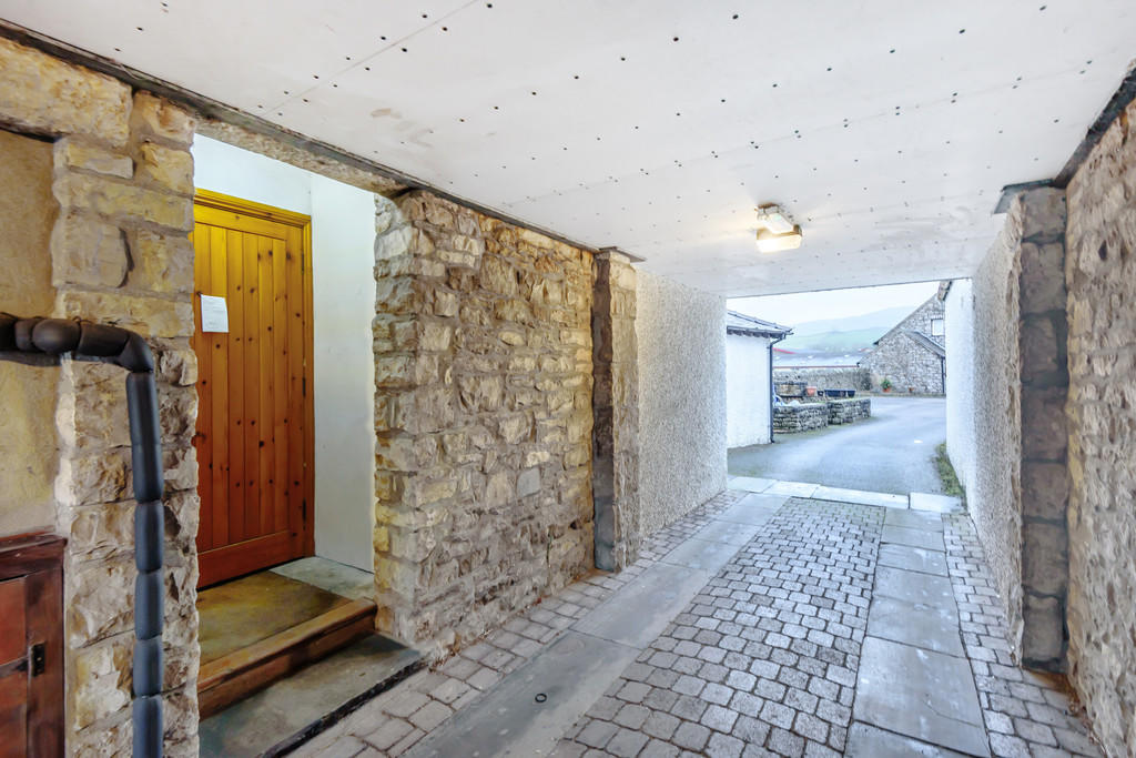 Entrance to Prope...